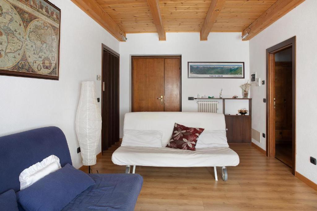 Atirano Villa Exterior photo